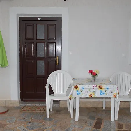 Apartment Vesna *